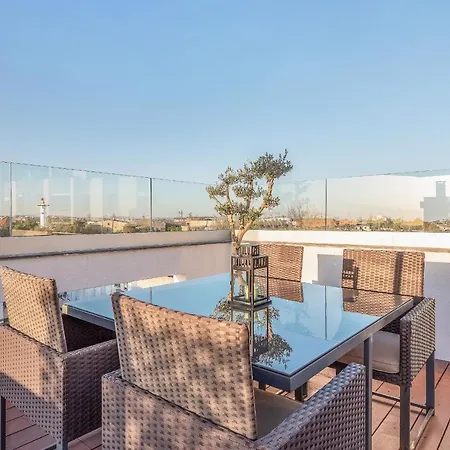 Guestready - Small Single Private Rooftop & Spa Lejlighed *