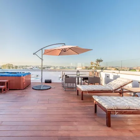 Guestready - Small Single Private Rooftop & Spa