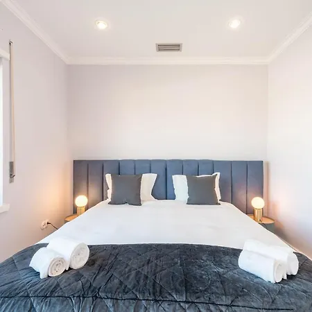 Guestready - Small Single Private Rooftop & Spa *