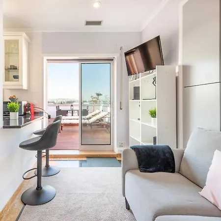 Guestready - Small Single Private Rooftop & Spa *